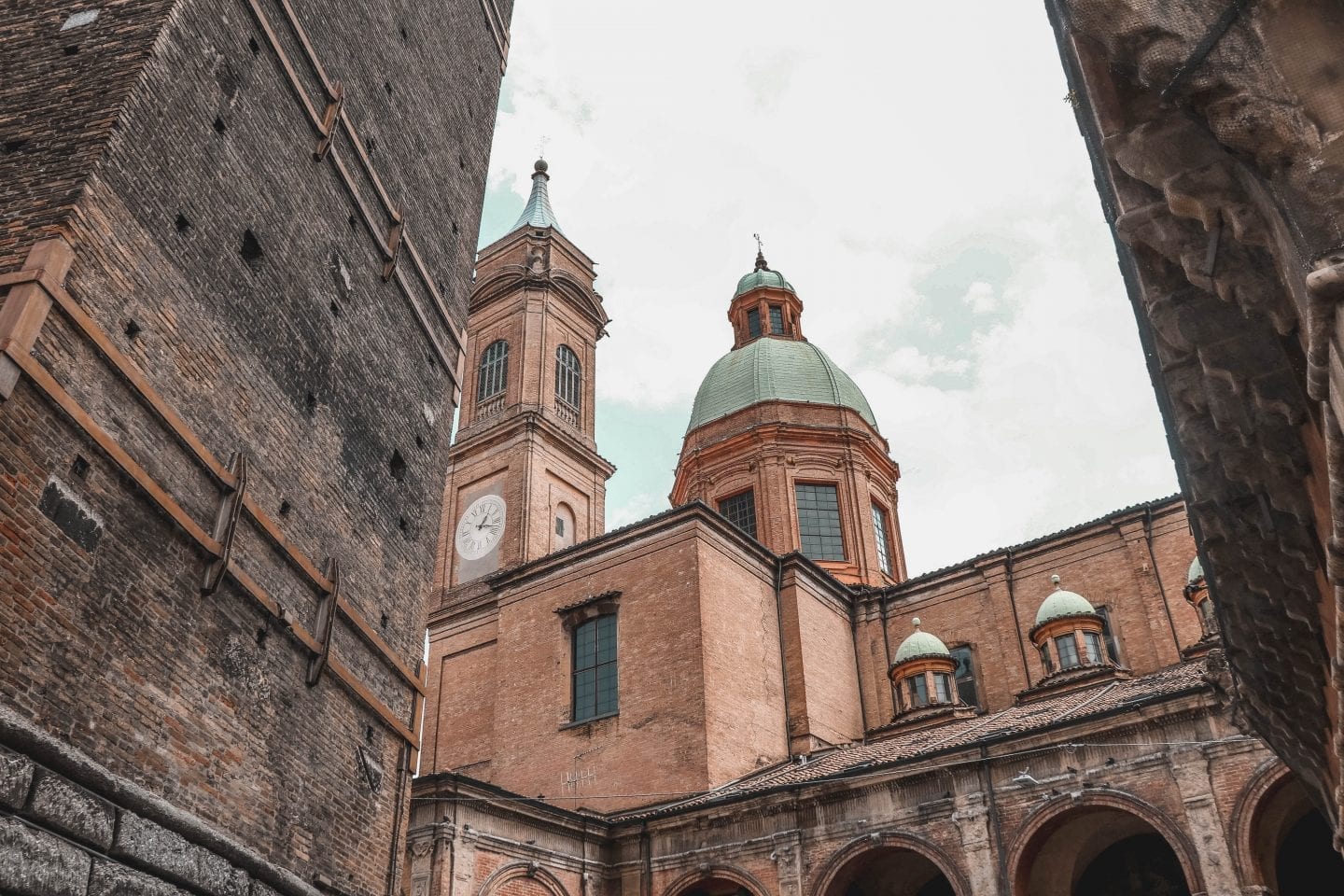 Between Le Due Torri of Bologna, Italy