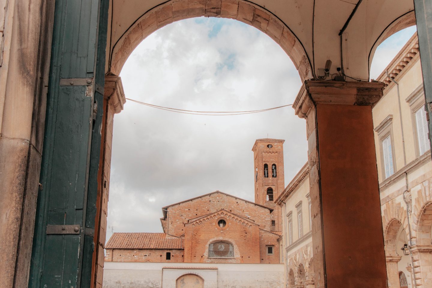 travel to lucca italy