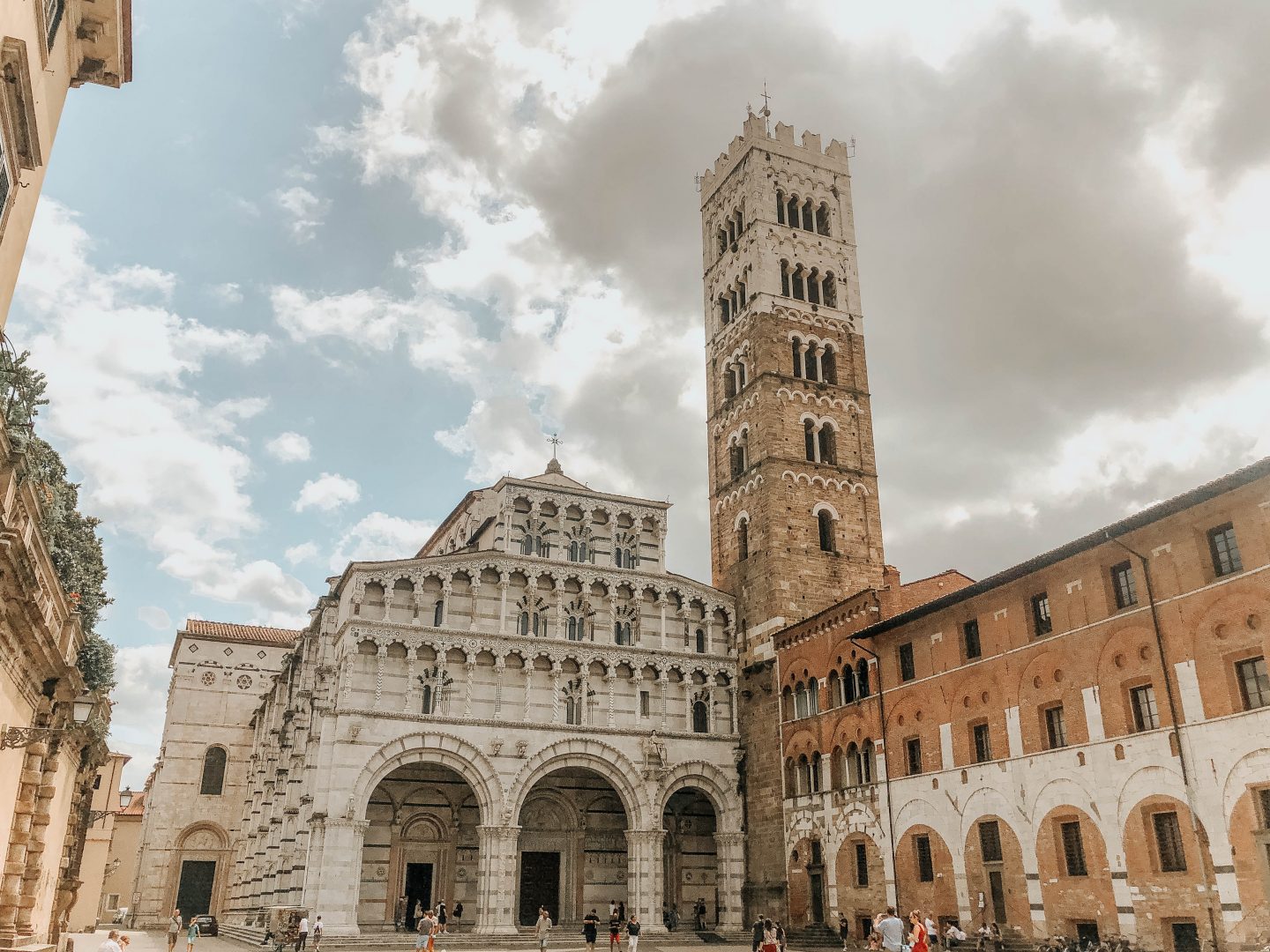 travel to lucca italy