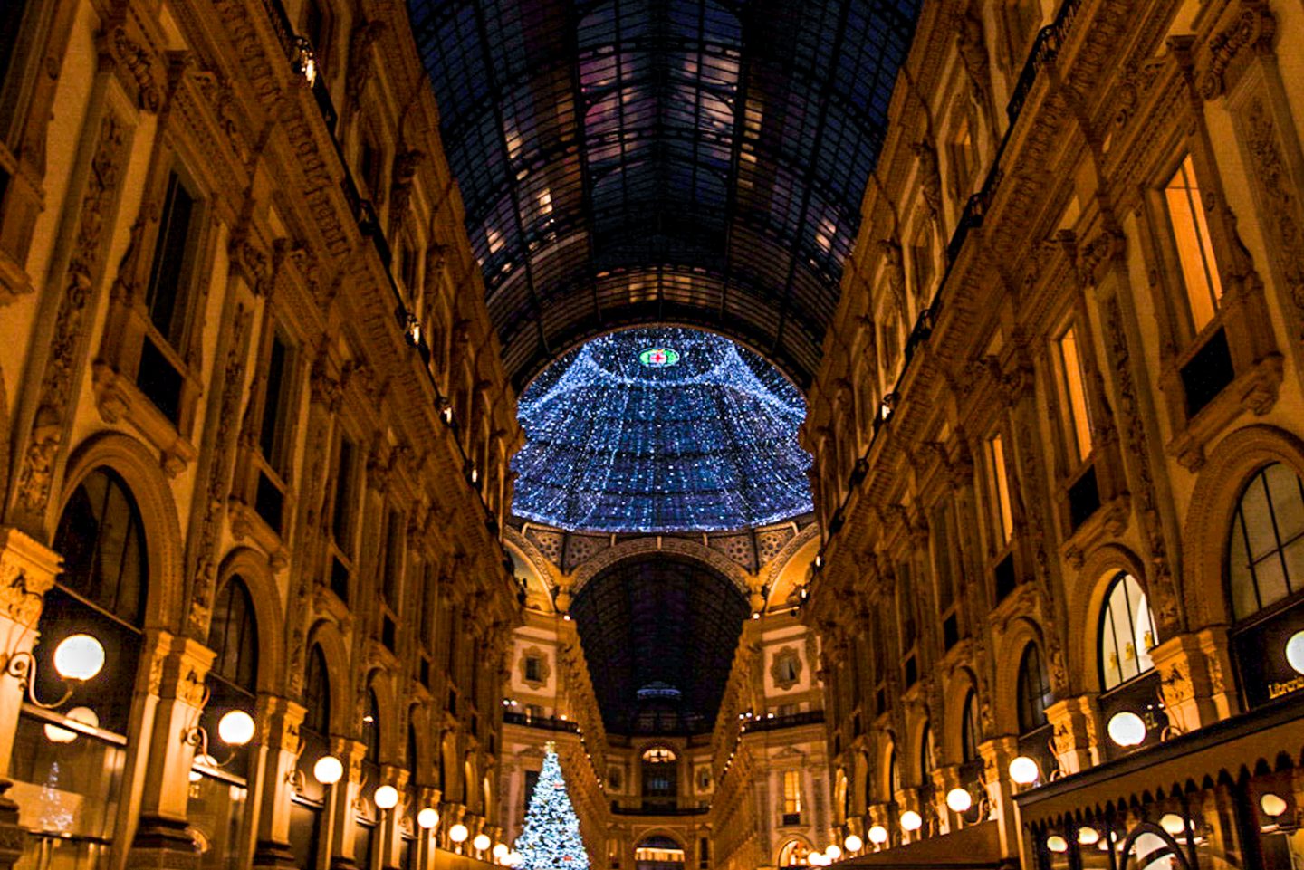 travel to italy over christmas